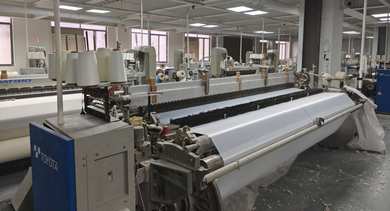 羽帆物联网织机监控系统成功上线:助力诸暨梭织厂百台丰田织机效率提升